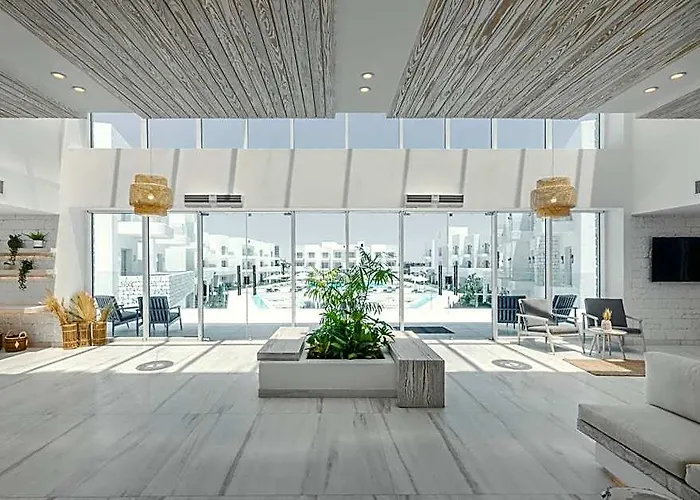 Tanoak Hotel El-Hafayir